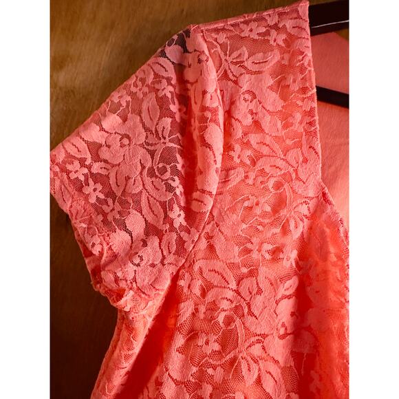 K. Jordan Women's Lacey Short Sleeve Shirt See Through Lace Arms Size Large - Picture 2 of 8